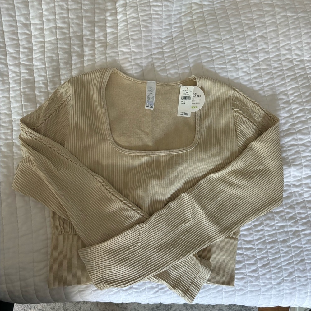 Cropped top